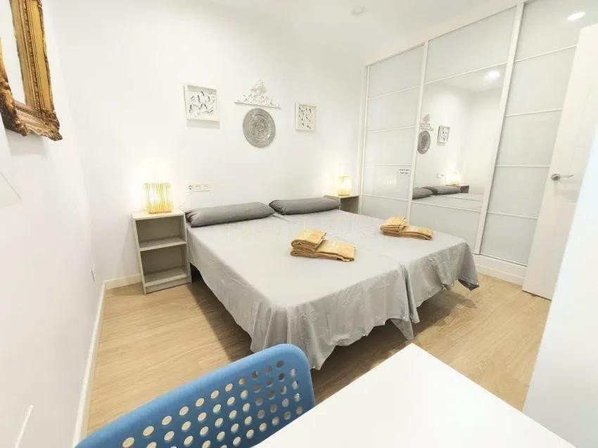 3 Bed Middle Floor Apartment in Málaga