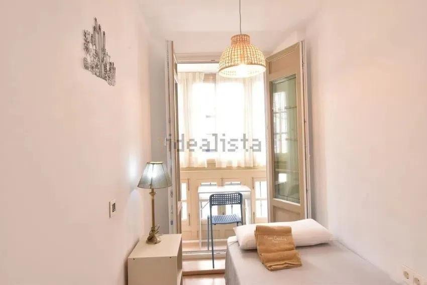 3 Bed Middle Floor Apartment in Málaga