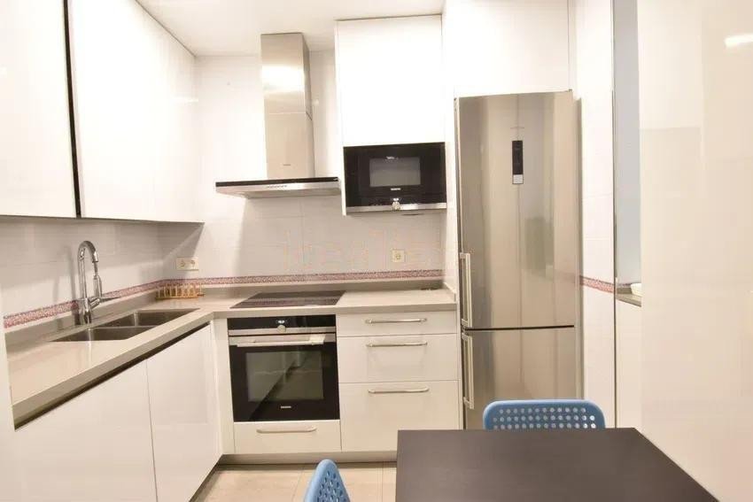 3 Bed Middle Floor Apartment in Málaga