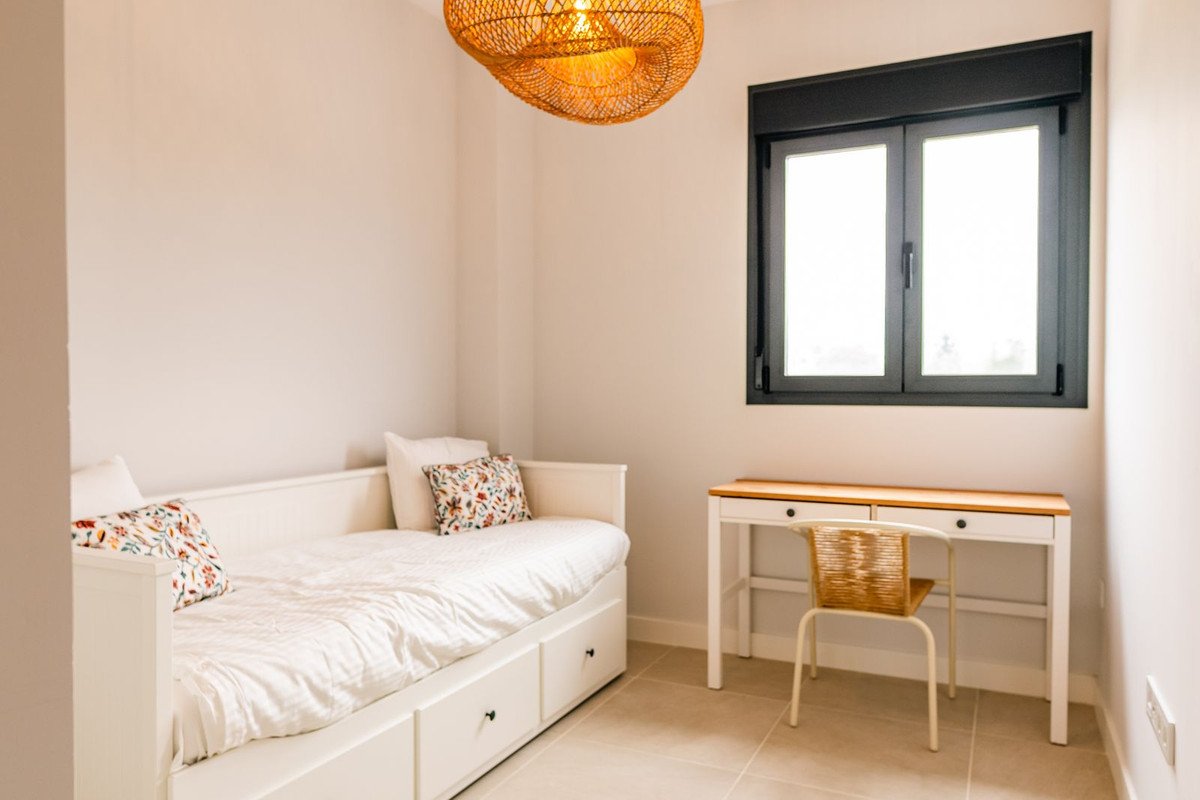 2 Bed Penthouse in Selwo