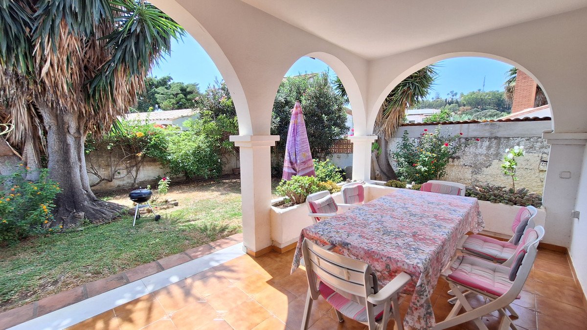 3 Bed Detached Villa in Estepona