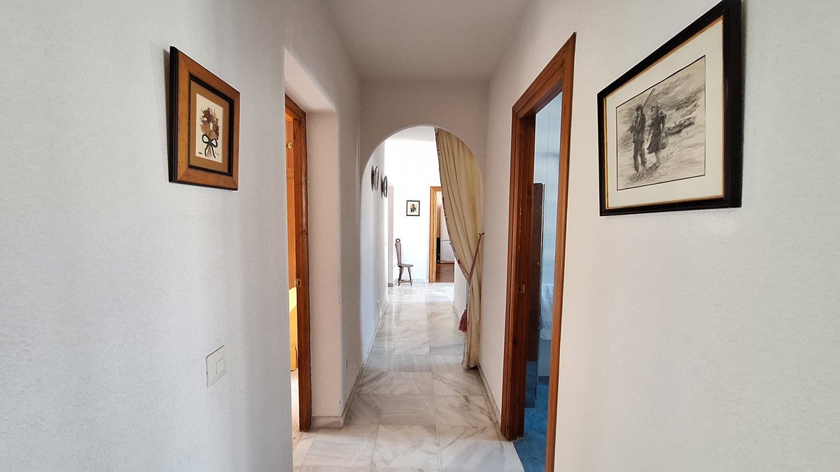 3 Bed Detached Villa in Estepona