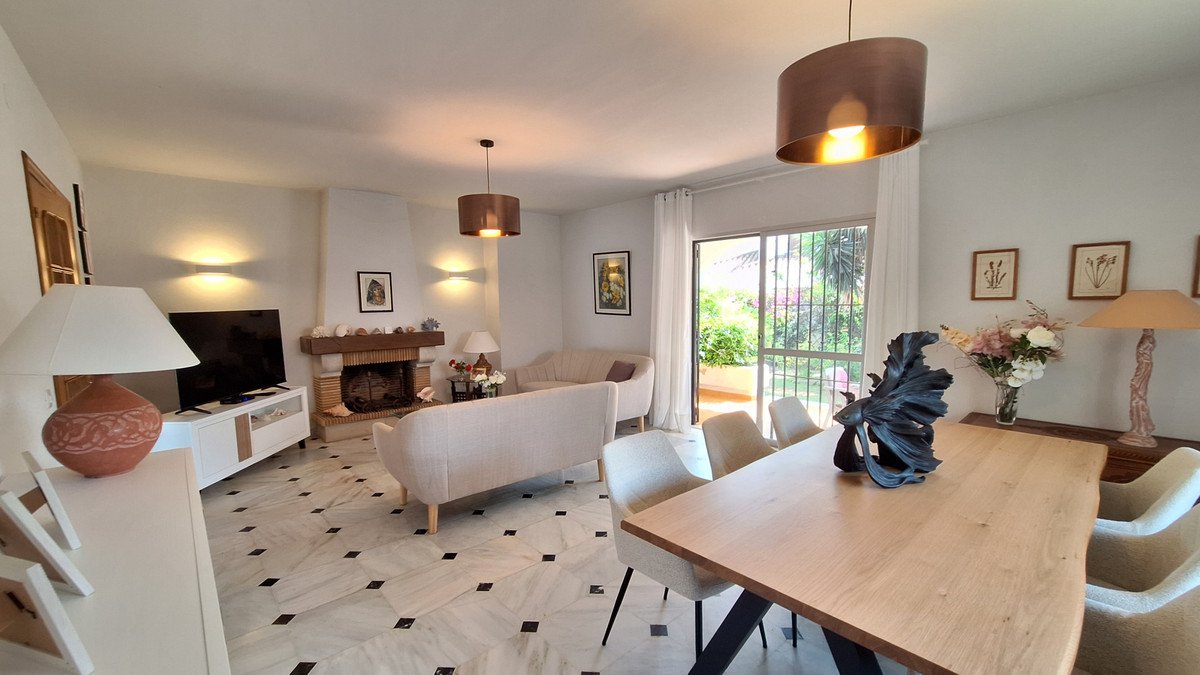 3 Bed Detached Villa in Estepona