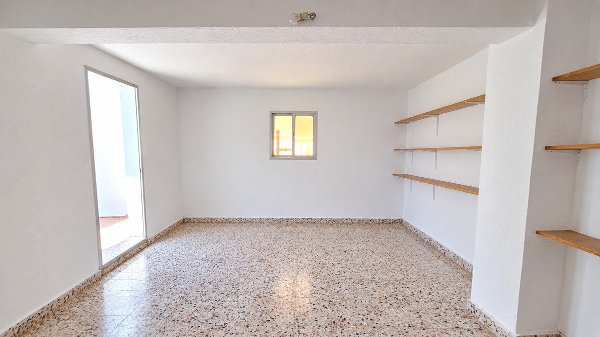 3 Bed Detached Villa in Estepona