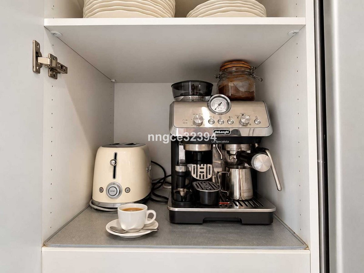 2 Bed Middle Floor Apartment in New Golden Mile