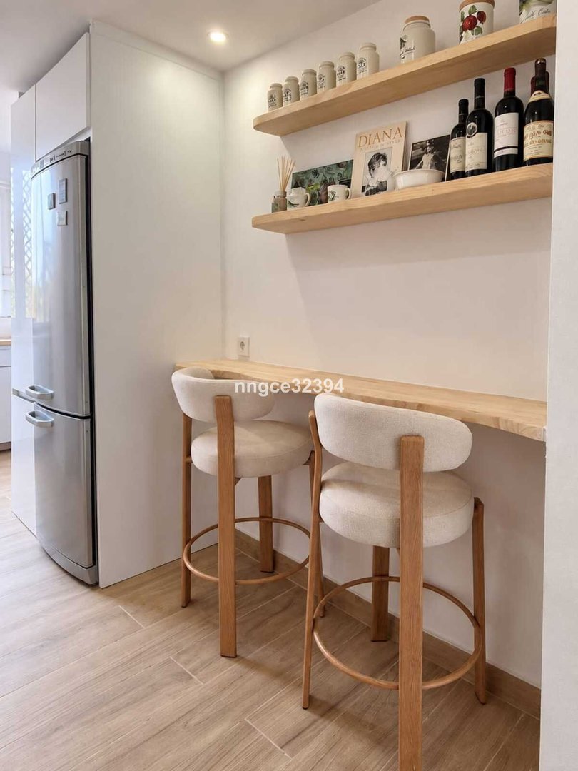 2 Bed Middle Floor Apartment in New Golden Mile