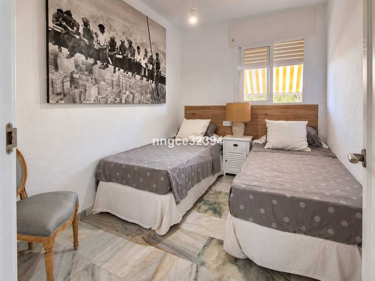 2 Bed Middle Floor Apartment in New Golden Mile