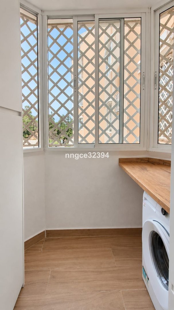 2 Bed Middle Floor Apartment in New Golden Mile