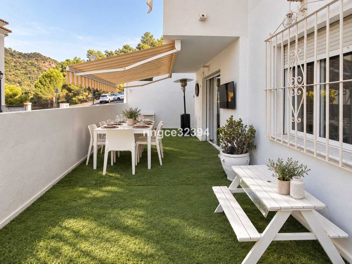 3 Bed Ground Floor Apartment in Benahavís