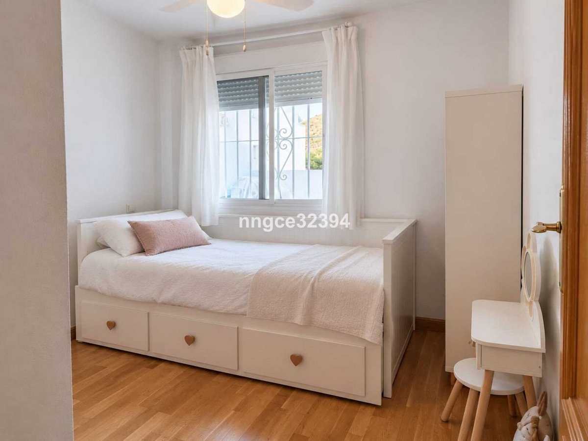 3 Bed Ground Floor Apartment in Benahavís