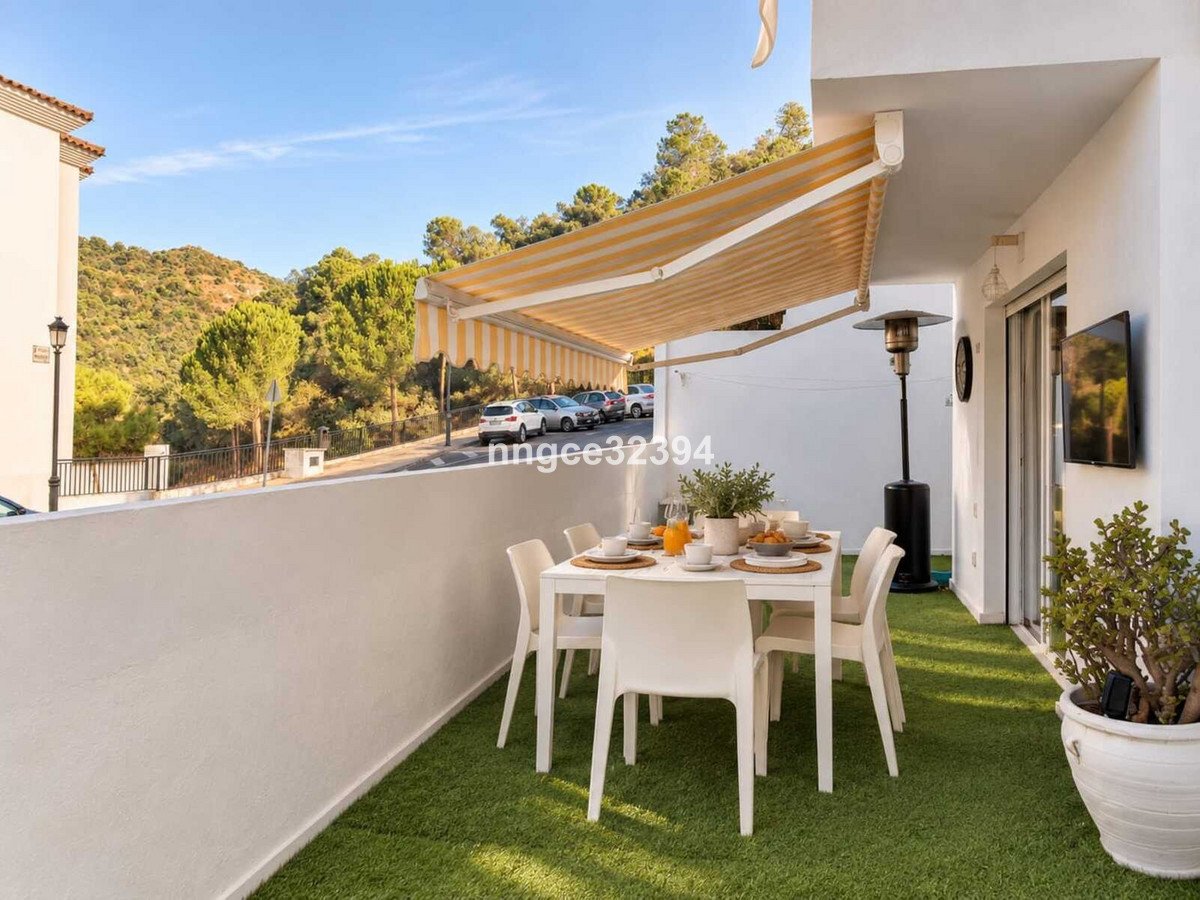 3 Bed Ground Floor Apartment in Benahavís