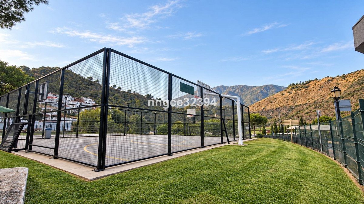 3 Bed Ground Floor Apartment in Benahavís