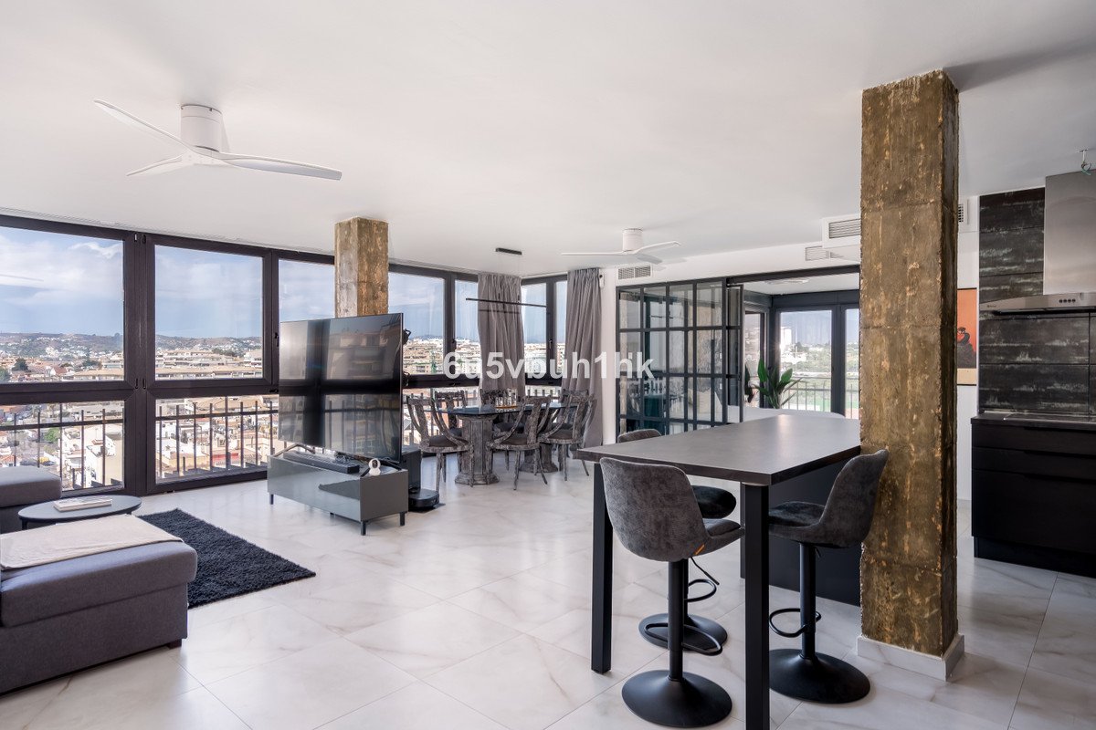 2 Bed Middle Floor Apartment in Las Lagunas