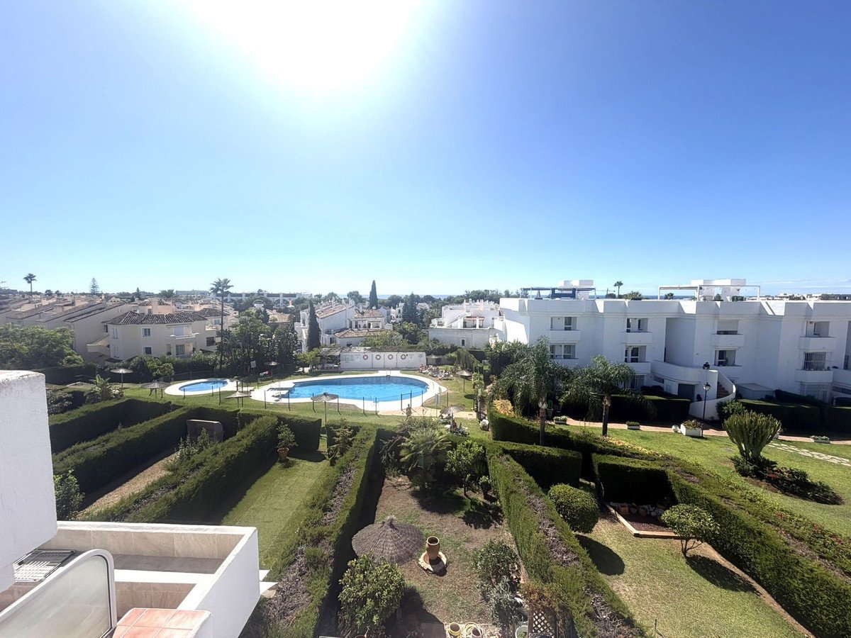 3 Bed Penthouse Duplex in El Paraiso
