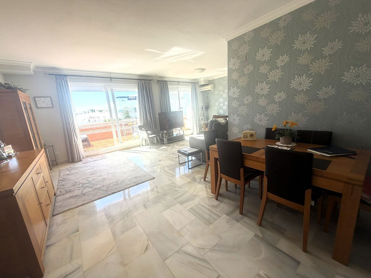 3 Bed Penthouse Duplex in El Paraiso