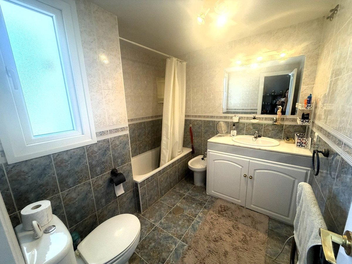 3 Bed Penthouse Duplex in El Paraiso