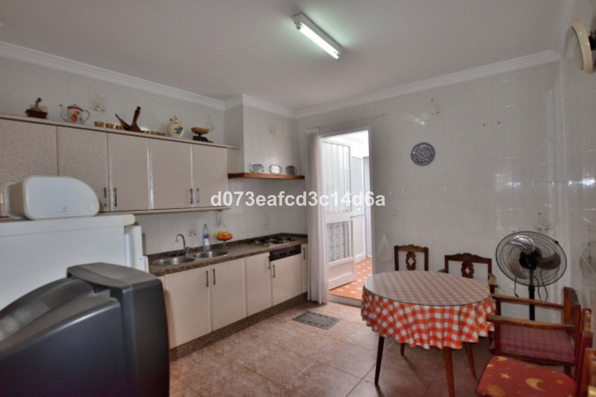 4 Bed Townhouse in Olvera