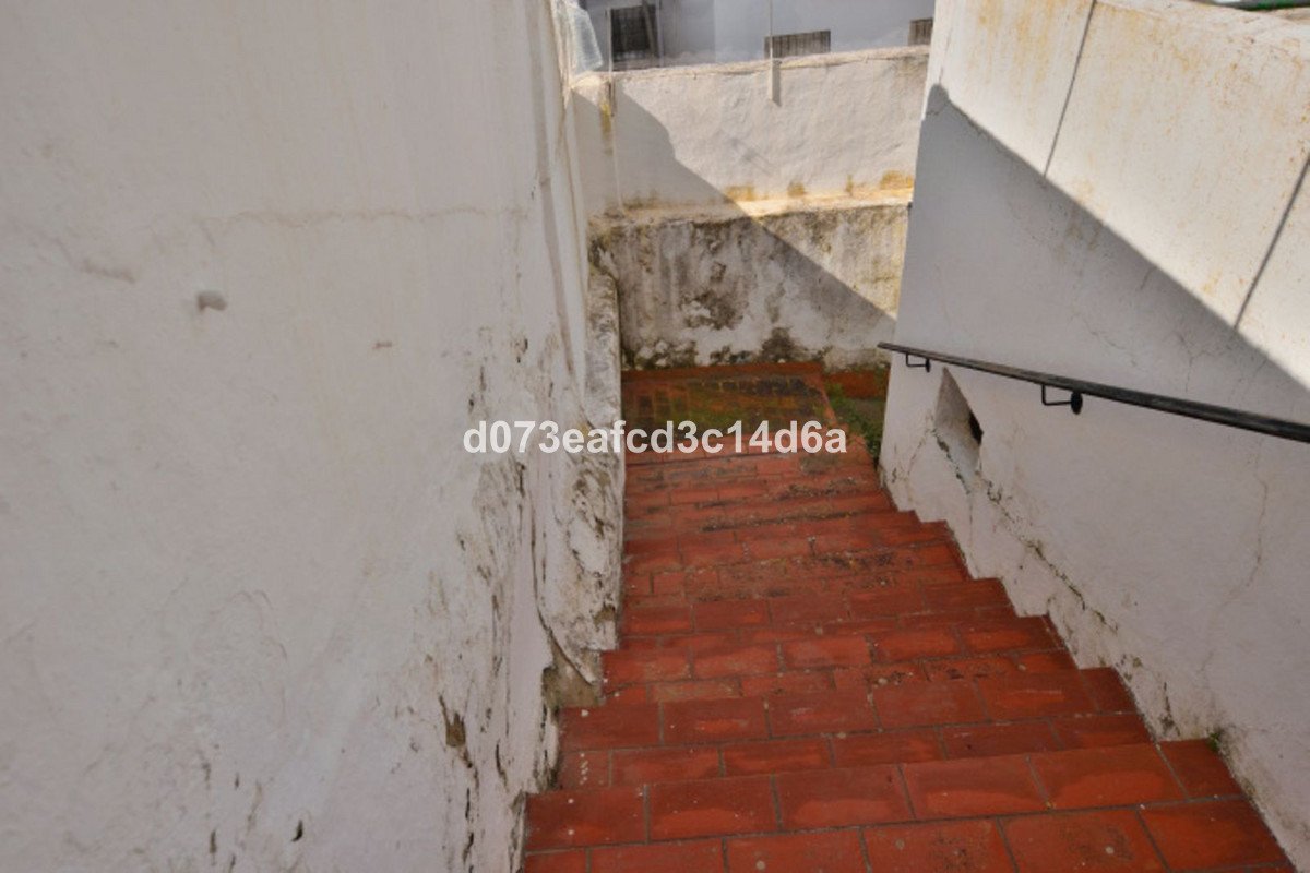 4 Bed Townhouse in Olvera