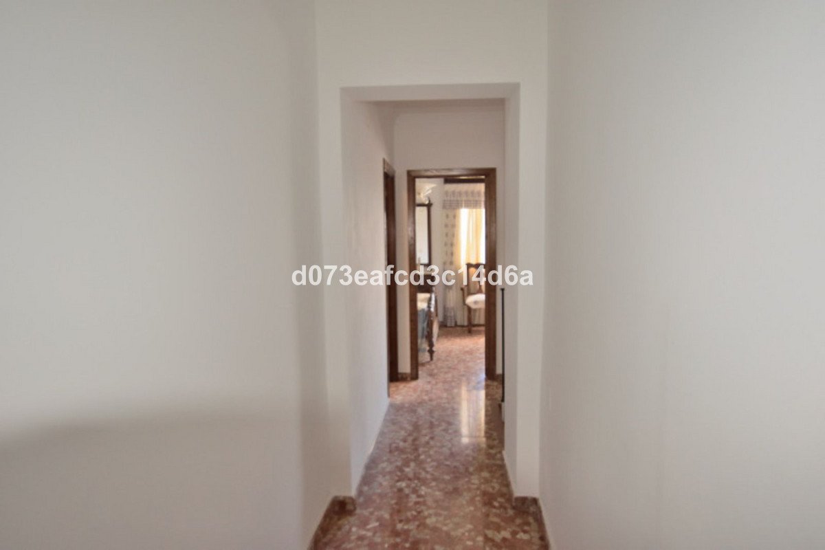 4 Bed Townhouse in Olvera