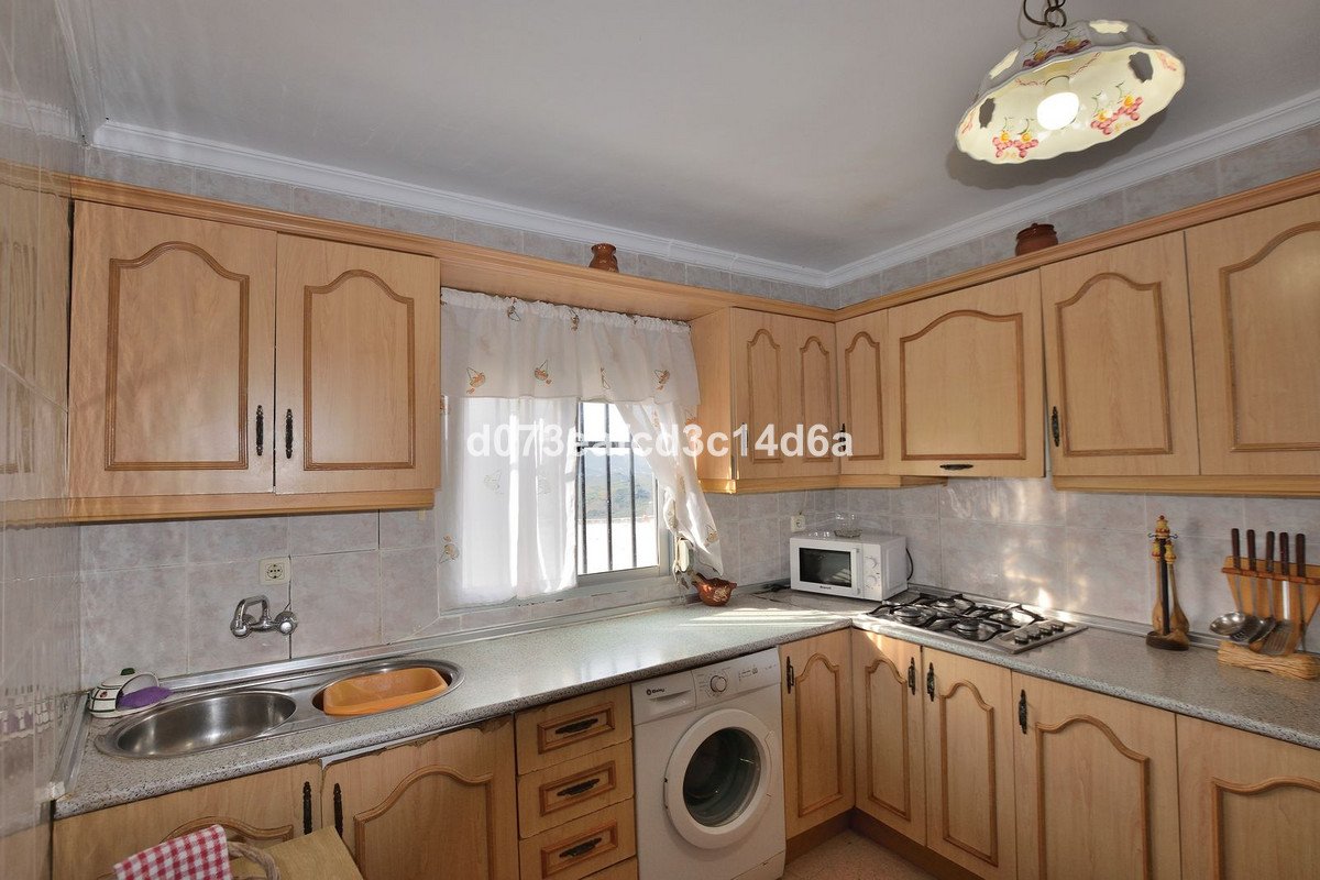 3 Bed Townhouse in Olvera