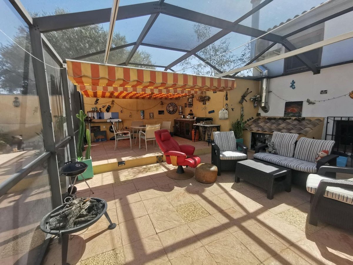 5 Bed Townhouse in Huércal-Overa