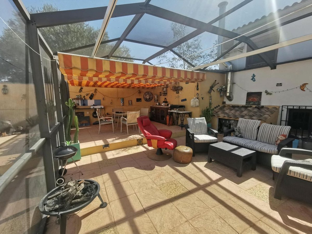 5 Bed Townhouse in Huércal-Overa