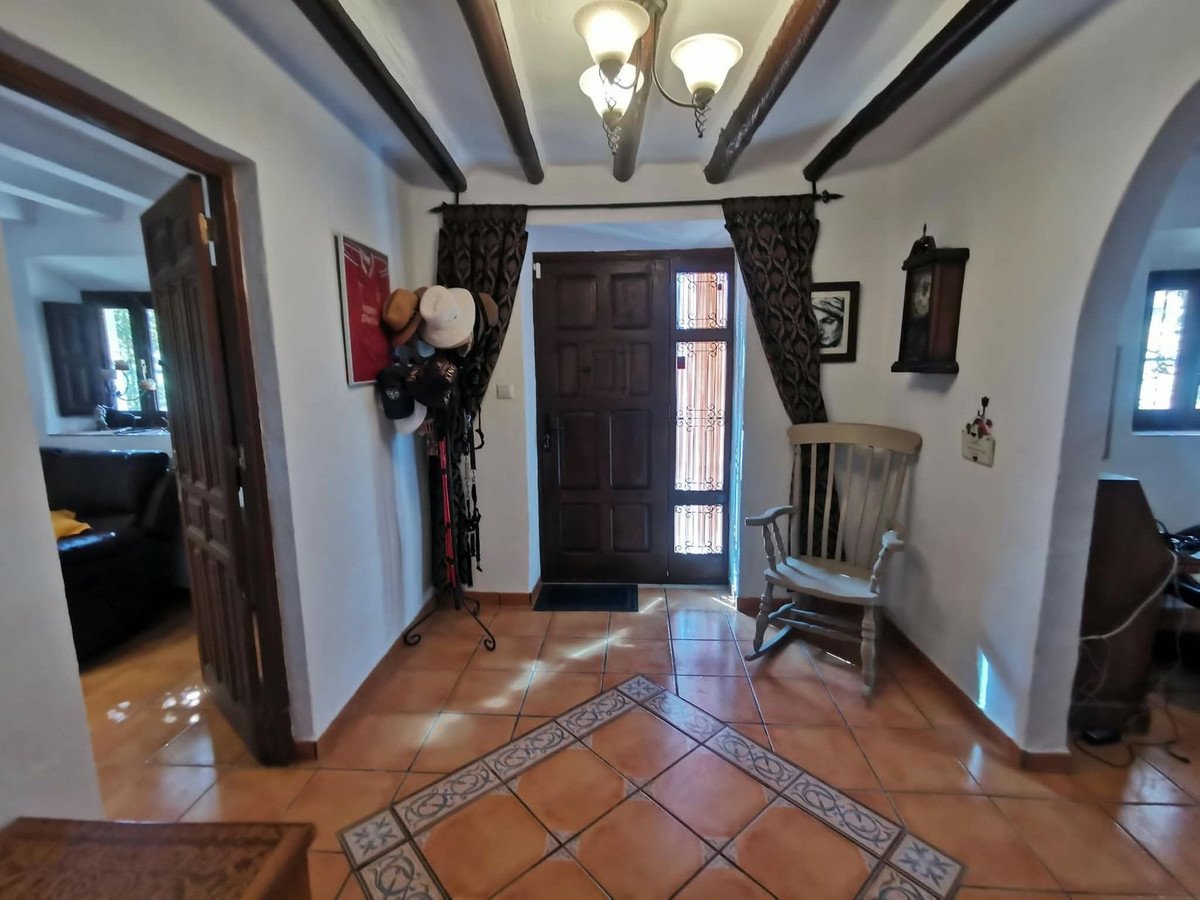 5 Bed Townhouse in Huércal-Overa