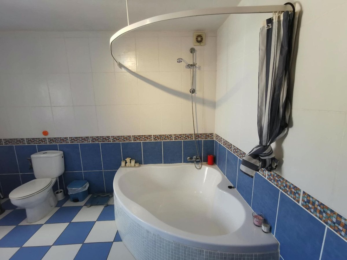 5 Bed Townhouse in Huércal-Overa
