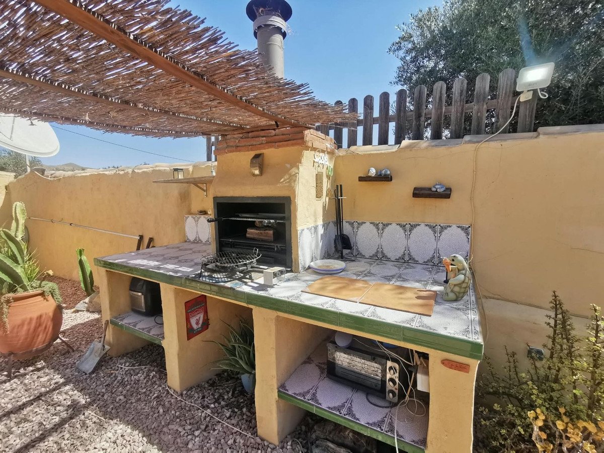 5 Bed Townhouse in Huércal-Overa