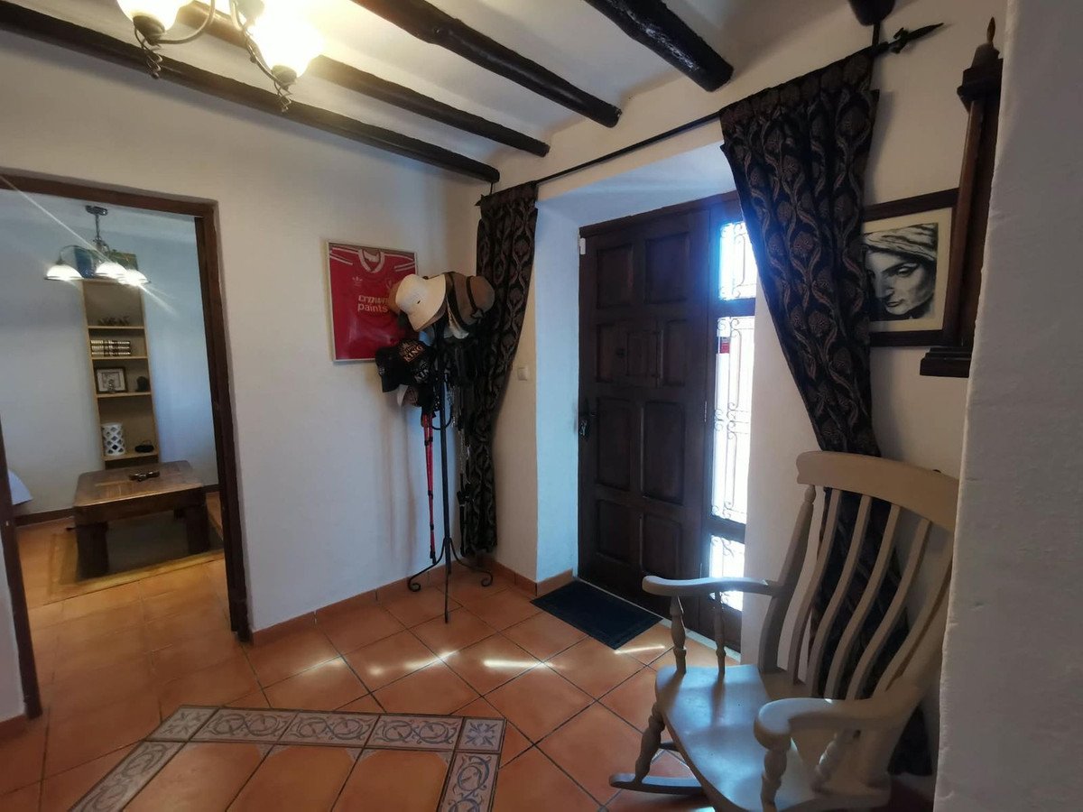 5 Bed Townhouse in Huércal-Overa
