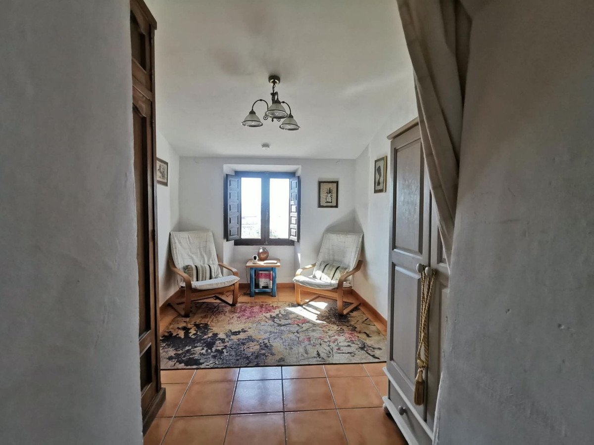 5 Bed Townhouse in Huércal-Overa