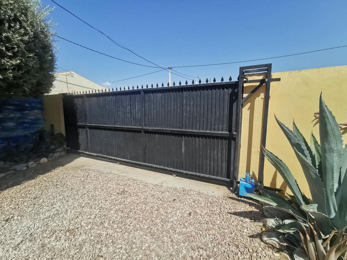 5 Bed Townhouse in Huércal-Overa