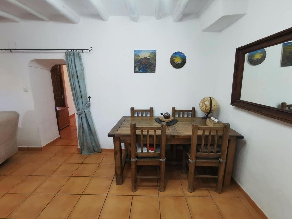 5 Bed Townhouse in Huércal-Overa