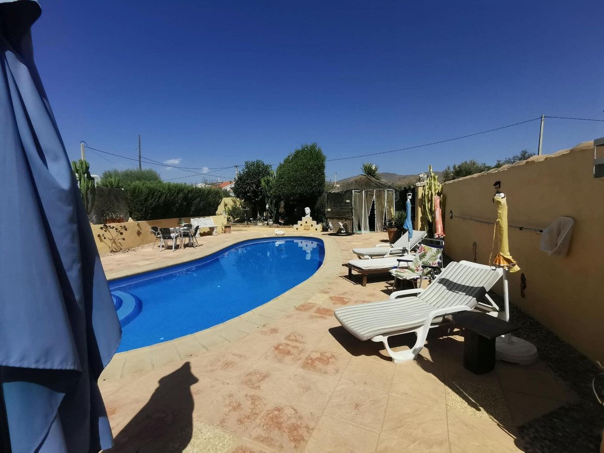 5 Bed Townhouse in Huércal-Overa
