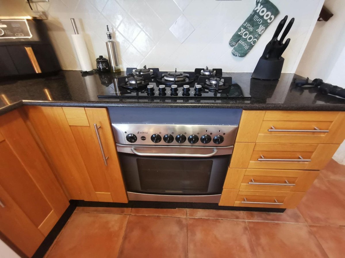 5 Bed Townhouse in Huércal-Overa