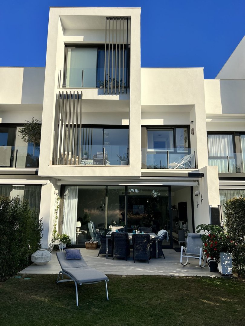 4 Bed Townhouse in Sotogrande