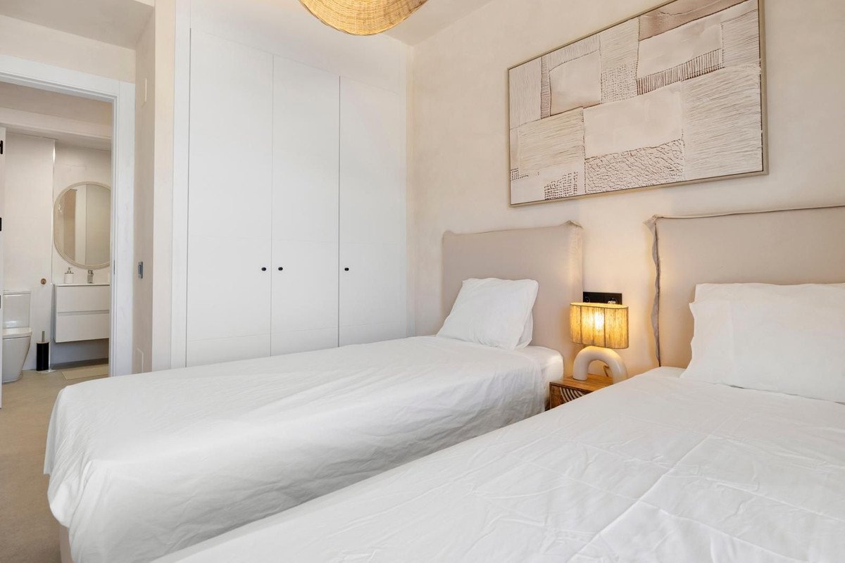 2 Bed Ground Floor Apartment in Los Pacos