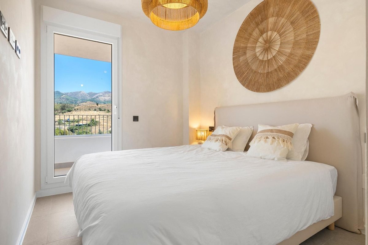 2 Bed Ground Floor Apartment in Los Pacos