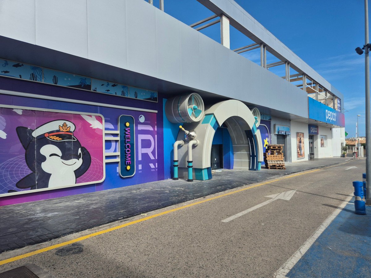 Commercial in La Zenia