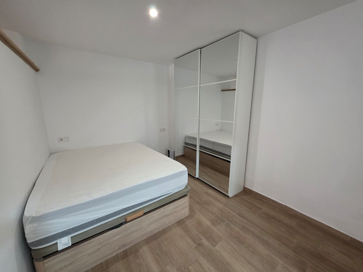 1 Bed Commercial in Alicante