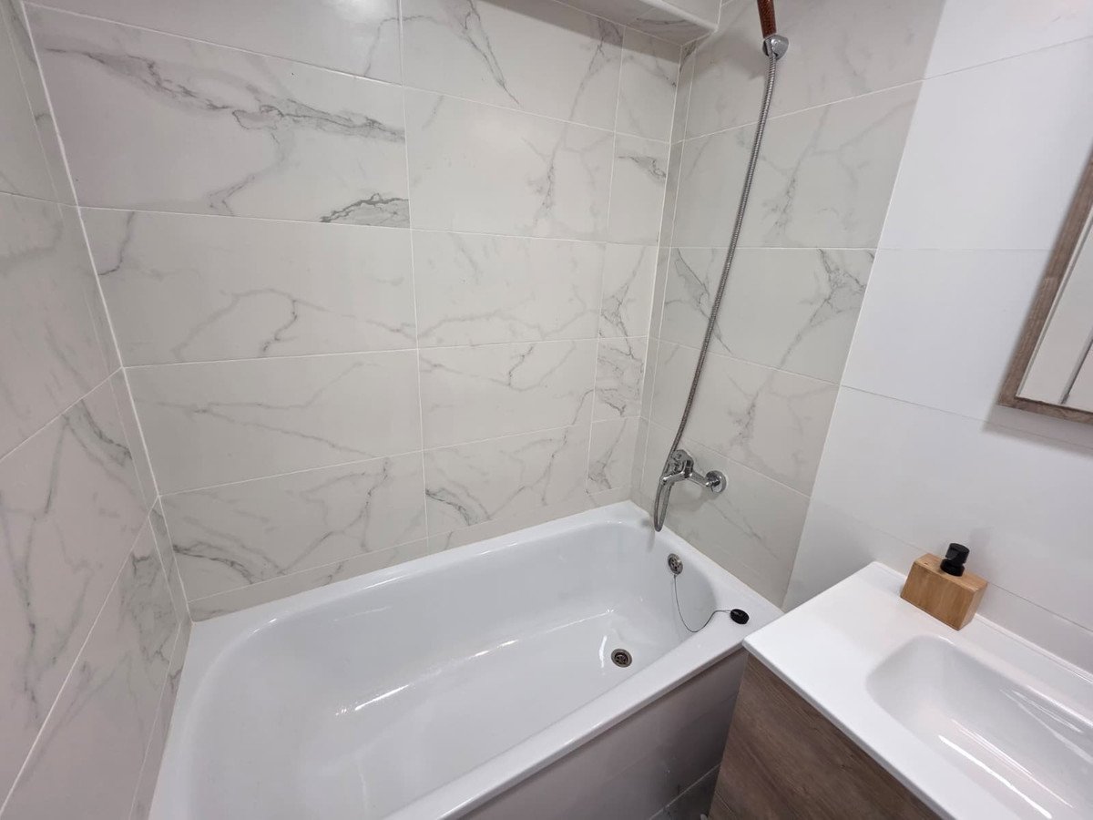 1 Bed Commercial in Alicante