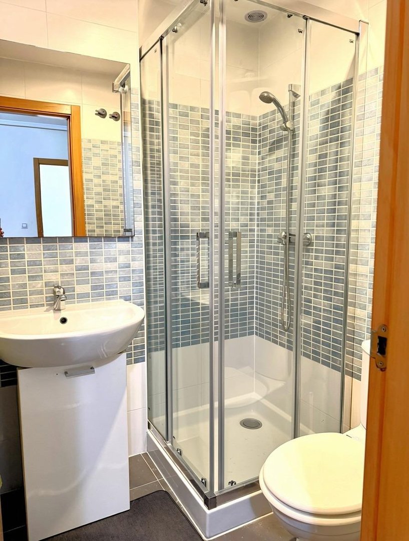 2 Bed Middle Floor Apartment in Torrevieja