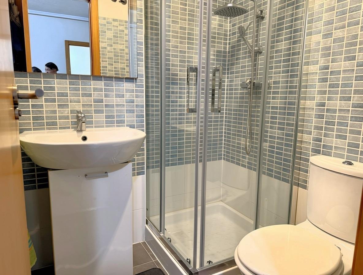 2 Bed Middle Floor Apartment in Torrevieja