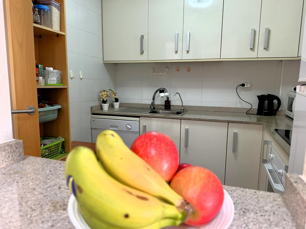 2 Bed Middle Floor Apartment in Torrevieja
