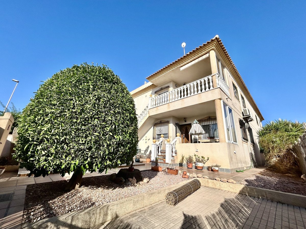 2 Bed Ground Floor Apartment in Cabo Roig