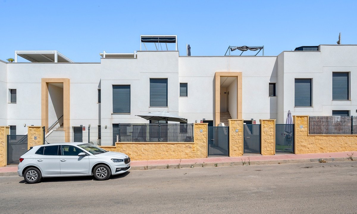 2 Bed Ground Floor Apartment in Villamartin