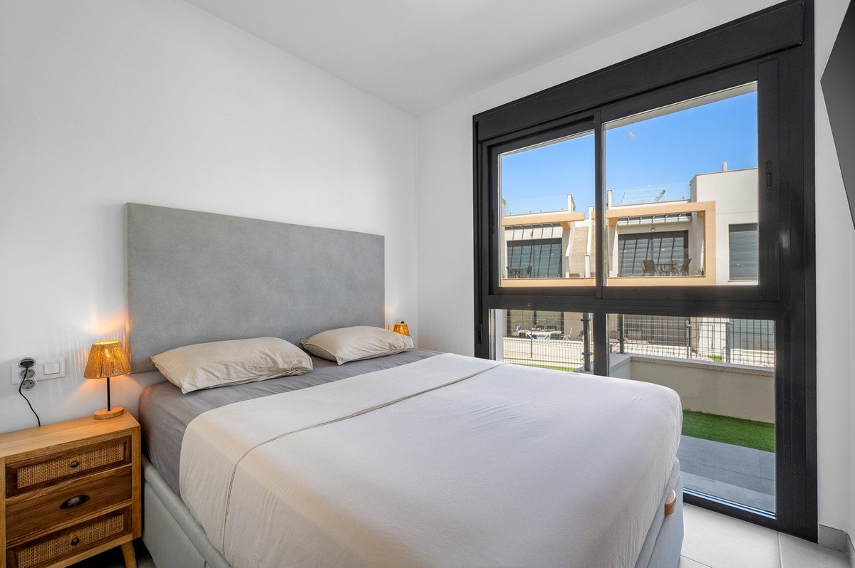 2 Bed Ground Floor Apartment in Villamartin