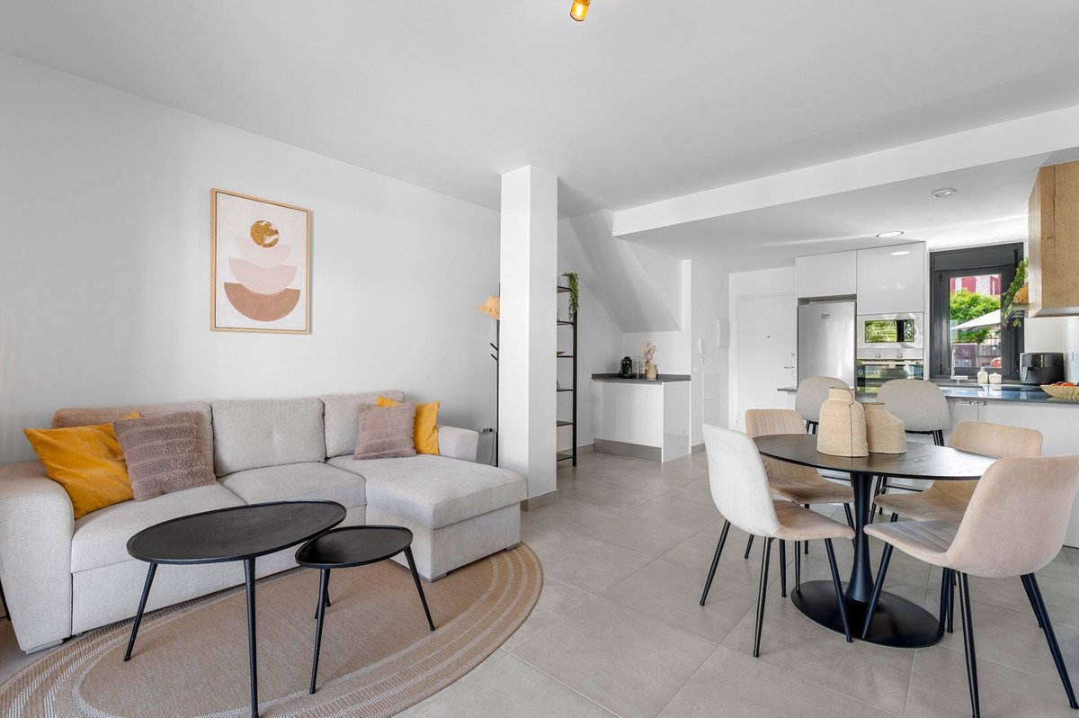 2 Bed Ground Floor Apartment in Villamartin