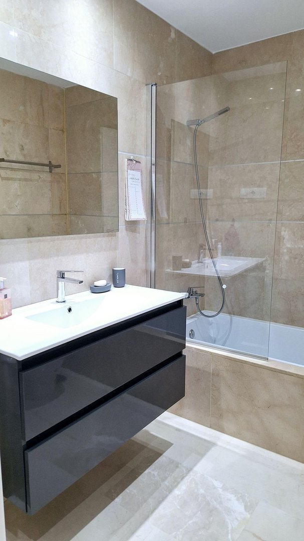 2 Bed Middle Floor Apartment in Casares Playa
