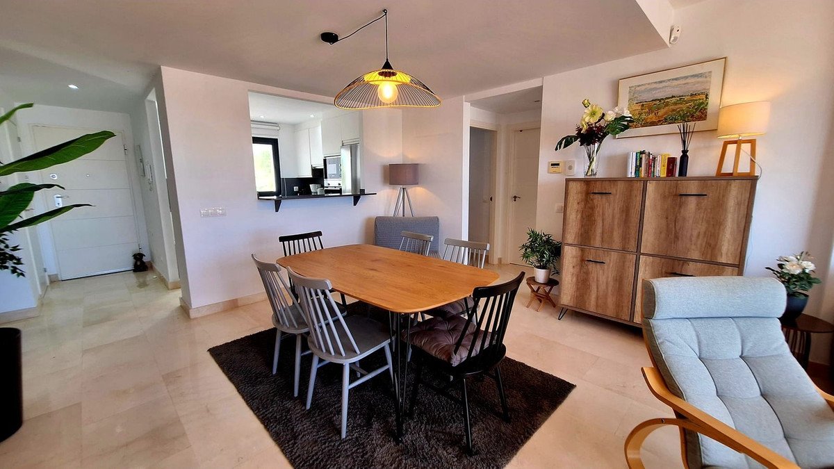 2 Bed Middle Floor Apartment in Casares Playa